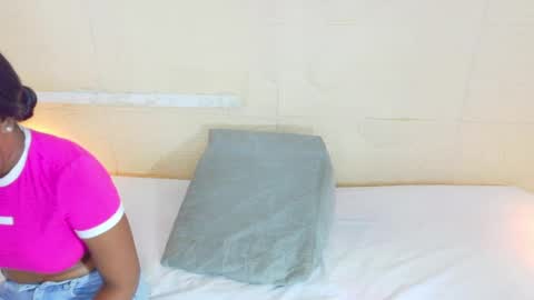 Snapshot of shamira_moore chatting on June 2, 2026, 8:44 pm Catalina online show from June 2, 2026, 8:44 pm