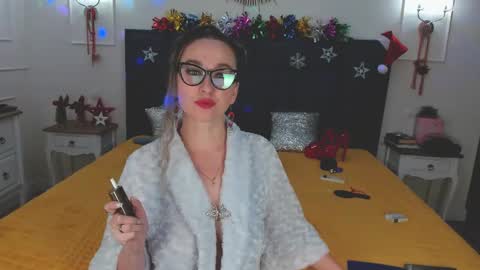 Svetlana ...........help me get 100 reactions before the end of the year Thumb up if you like me I appreciate it and thank you online show from December 26, 2024, 3:59 am