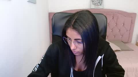 shanelle online show from February 26, 2025, 9:32 am