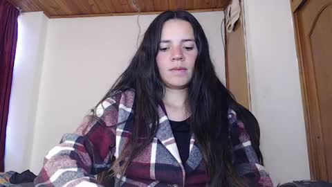 Snapshot of shanel_lozano chatting on May 8, 2026, 8:14 pm shanel_lozano online show from May 8, 2026, 8:14 pm