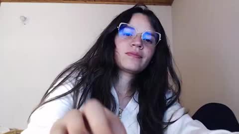 Snapshot of shanel_lozano chatting on June 14, 2026, 2:57 am shanel_lozano online show from June 14, 2026, 2:57 am