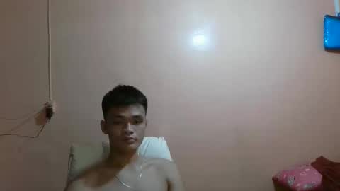 Snapshot of shanelo chatting on February 10, 2025, 3:53 pm Dylan online show from February 10, 2025, 3:53 pm