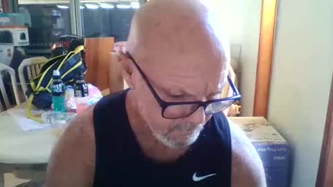 shaneo781570 online show from May 8, 2026, 5:46 am