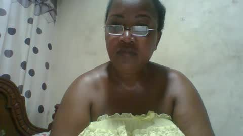 Snapshot of shanice_joy chatting on November 12, 2025, 3:51 am Joy online show from November 12, 2025, 3:51 am