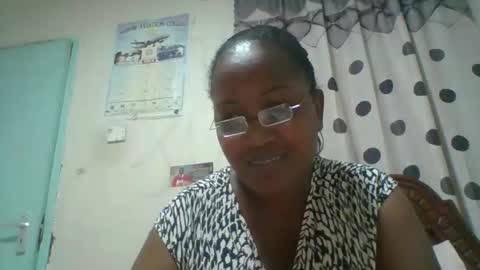 Snapshot of shanice_joy chatting on November 14, 2025, 6:28 pm Joy online show from November 14, 2025, 6:28 pm