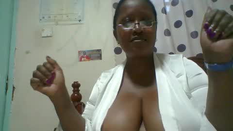 Snapshot of shanice_joy chatting on November 27, 2025, 2:08 pm Joy online show from November 27, 2025, 2:08 pm