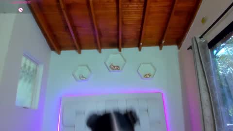 Shana online show from September 15, 2025, 2:17 pm