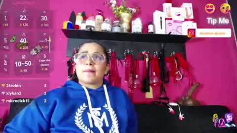 Snapshot of shannon_queen_ chatting on June 18, 2026, 9:14 am Shannon online show from June 18, 2026, 9:14 am