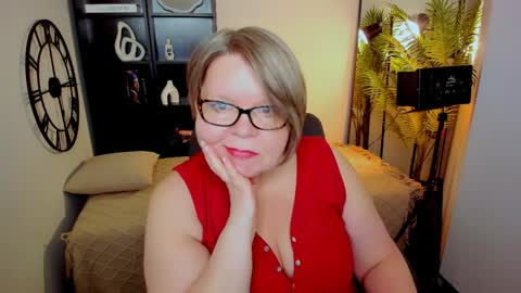 Snapshot of shannonshine chatting on May 14, 2026, 1:51 pm Shannon online show from May 14, 2026, 1:51 pm