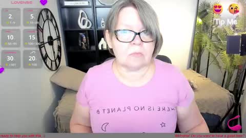 Snapshot of shannonshine chatting on May 18, 2026, 7:58 am Shannon online show from May 18, 2026, 7:58 am