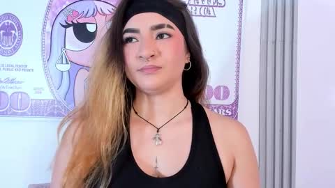 Shanntal  online show from October 18, 2025, 3:57 pm