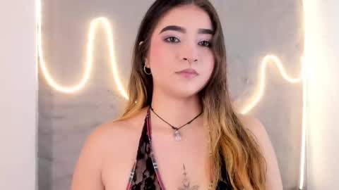 Shanntal  online show from February 1, 2026, 12:59 pm