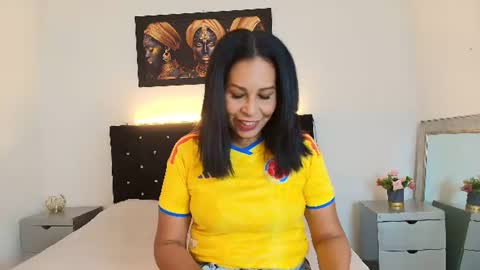 Snapshot of shanon_mature_ chatting on July 3, 2026, 7:09 pm Shanon online show from July 3, 2026, 7:09 pm
