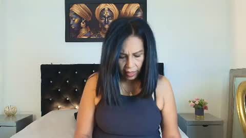 Snapshot of shanon_mature_ chatting on July 13, 2026, 6:11 pm Shanon online show from July 13, 2026, 6:11 pm