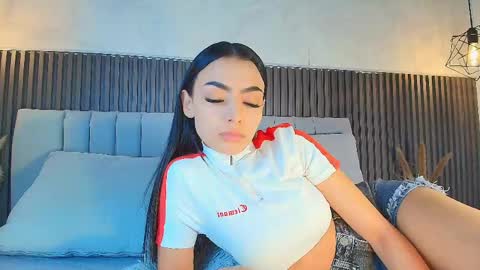 SHANON online show from March 17, 2026, 7:06 pm