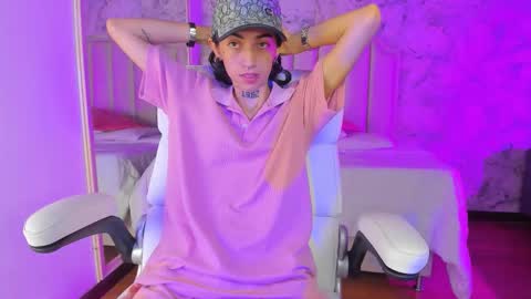 Shantal online show from November 29, 2025, 3:53 am