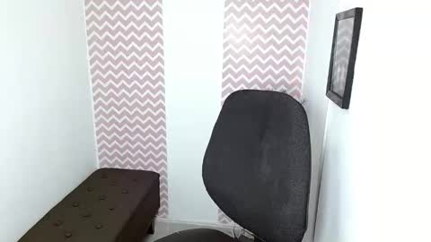 Dayana online show from April 8, 2026, 6:30 pm