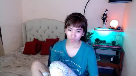 SHANTA FOX  s online show from February 24, 2025, 2:48 pm