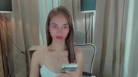 Snapshot of shantallfuckdoll chatting on June 4, 2026, 7:03 am shantallfuckdoll online show from June 4, 2026, 7:03 am