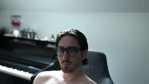 frenchy boy online show from May 9, 2026, 11:26 am