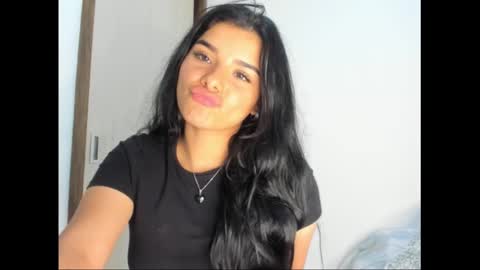 Snapshot of shara_jones chatting on February 18, 2025, 8:59 am Sara online show from February 18, 2025, 8:59 am