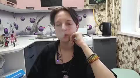 Snapshot of sharleenyodis chatting on June 11, 2026, 5:22 pm Sara online show from June 11, 2026, 5:22 pm