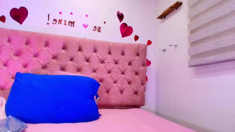 Sharlott online show from February 26, 2025, 11:52 am