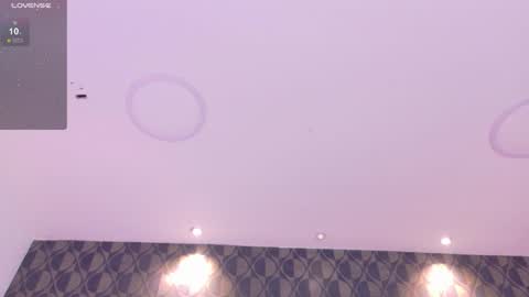 Sharom  online show from December 21, 2024, 9:47 pm