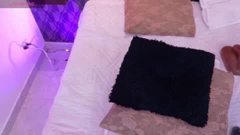 Sharom  online show from March 1, 2025, 9:26 pm