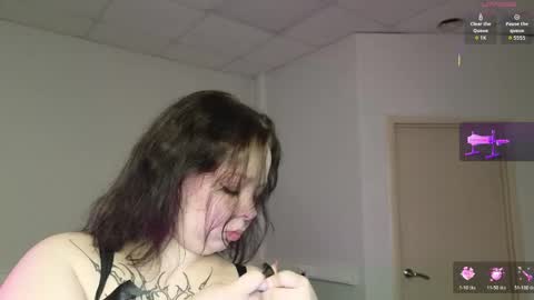 Snapshot of sharon_coxxx chatting on May 15, 2026, 1:12 am Sharon online show from May 15, 2026, 1:12 am