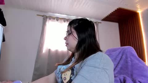 SASHA BLOOM online show from September 15, 2025, 7:47 pm