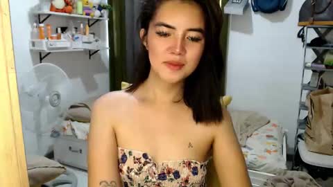 Snapshot of shasha_carreon chatting on November 30, 2025, 1:20 am shasha online show from November 30, 2025, 1:20 am