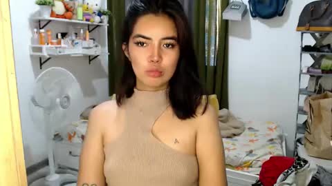Snapshot of shasha_carreon chatting on December 1, 2025, 1:10 am shasha online show from December 1, 2025, 1:10 am