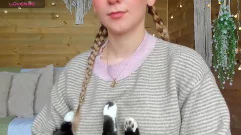 Snapshot of shatall_rouge chatting on March 3, 2026, 8:48 pm Shantall online show from March 3, 2026, 8:48 pm