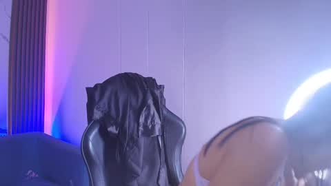 Lady Shauna online show from December 5, 2025, 5:27 am