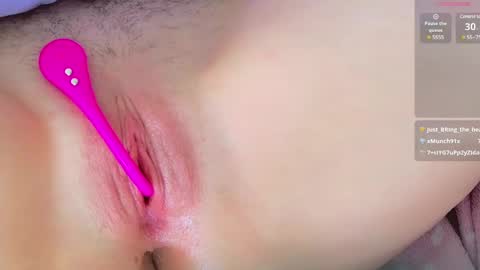 Snapshot of shaylavee chatting on March 12, 2025, 1:47 am Shayla Vee online show from March 12, 2025, 1:47 am