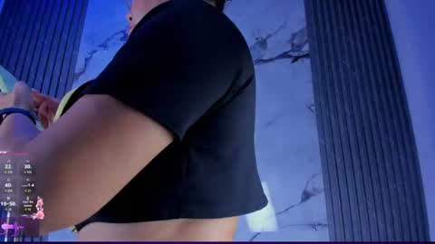Snapshot of shayra_boobs2 chatting on June 28, 2026, 10:10 am shayra_boobs2 online show from June 28, 2026, 10:10 am