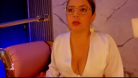 Snapshot of shayra_boobs2 chatting on July 5, 2026, 10:22 am shayra_boobs2 online show from July 5, 2026, 10:22 am