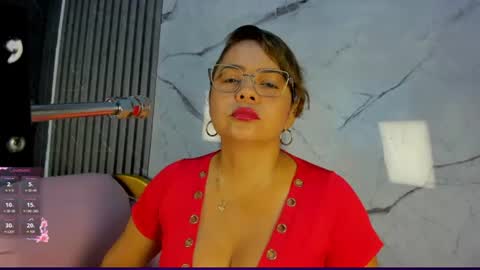 Snapshot of shayra_boobs2 chatting on July 12, 2026, 10:39 am shayra_boobs2 online show from July 12, 2026, 10:39 am