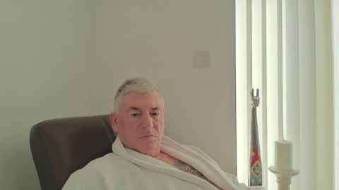 Snapshot of she52 chatting on April 9, 2026, 7:14 am she52 online show from April 9, 2026, 7:14 am