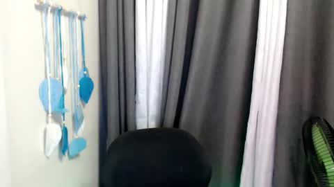 shea_andrea online show from May 14, 2026, 12:34 pm