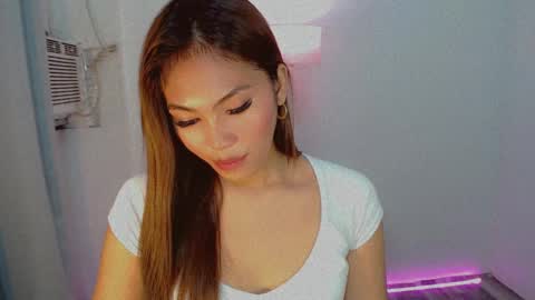 Snapshot of shealana69 chatting on December 3, 2024, 11:44 am MY IG Shealana69 online show from December 3, 2024, 11:44 am