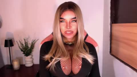 Snapshot of sheenafrost chatting on May 28, 2026, 11:46 pm sheenafrost online show from May 28, 2026, 11:46 pm