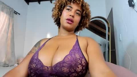 Snapshot of sheilamakano70 chatting on May 27, 2026, 10:07 pm Sheila Makano online show from May 27, 2026, 10:07 pm