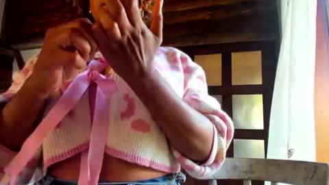 Snapshot of sheilamakano70 chatting on June 9, 2026, 9:37 pm Sheila Makano online show from June 9, 2026, 9:37 pm