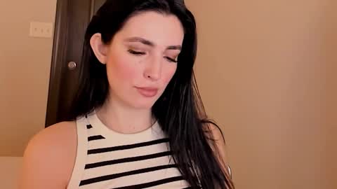 sheisallthat online show from December 5, 2025, 3:04 am