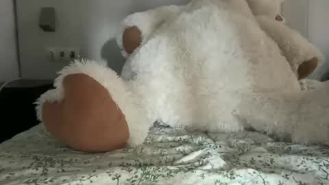 shekitty online show from March 23, 2026, 9:13 am