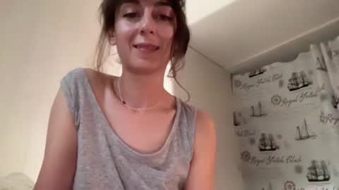 Snapshot of shekitty chatting on July 16, 2026, 5:52 pm shekitty online show from July 16, 2026, 5:52 pm