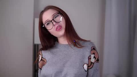 Lina online show from February 10, 2026, 12:09 pm