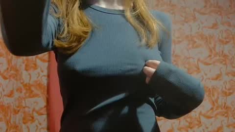 Erika online show from December 20, 2024, 10:54 pm